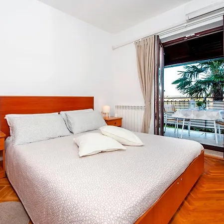 Milan Διαμέρισμα Ρόβινι