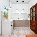 Milan 로비니