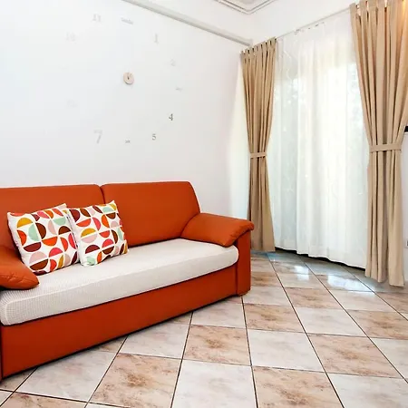 Milan Apartment *