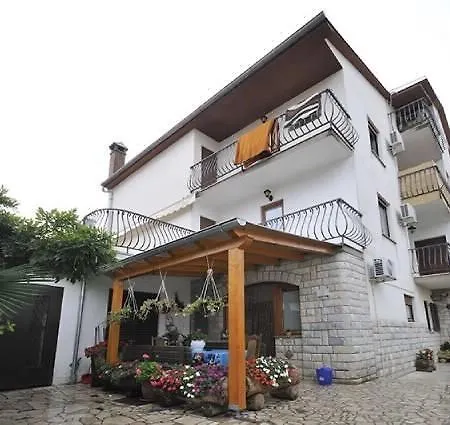Milan Apartment *